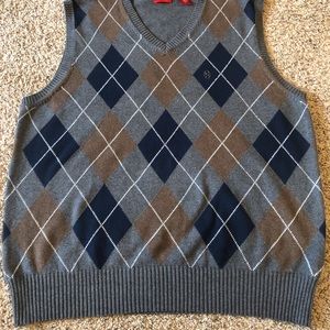 🔥Izod argyle sweater vest in great condition! Size XL🔥